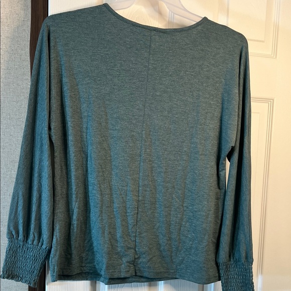 Elegant Teal Long Sleeve Top - Picture 6 of 6